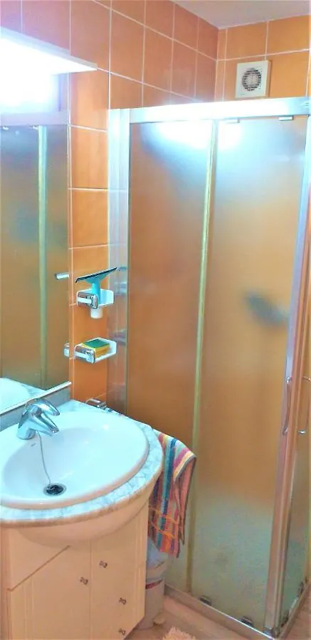 Apartment With A Large South-Facing Balcony, Sea View And Wifi In Las Americas Center Playa de las Américas Spanien