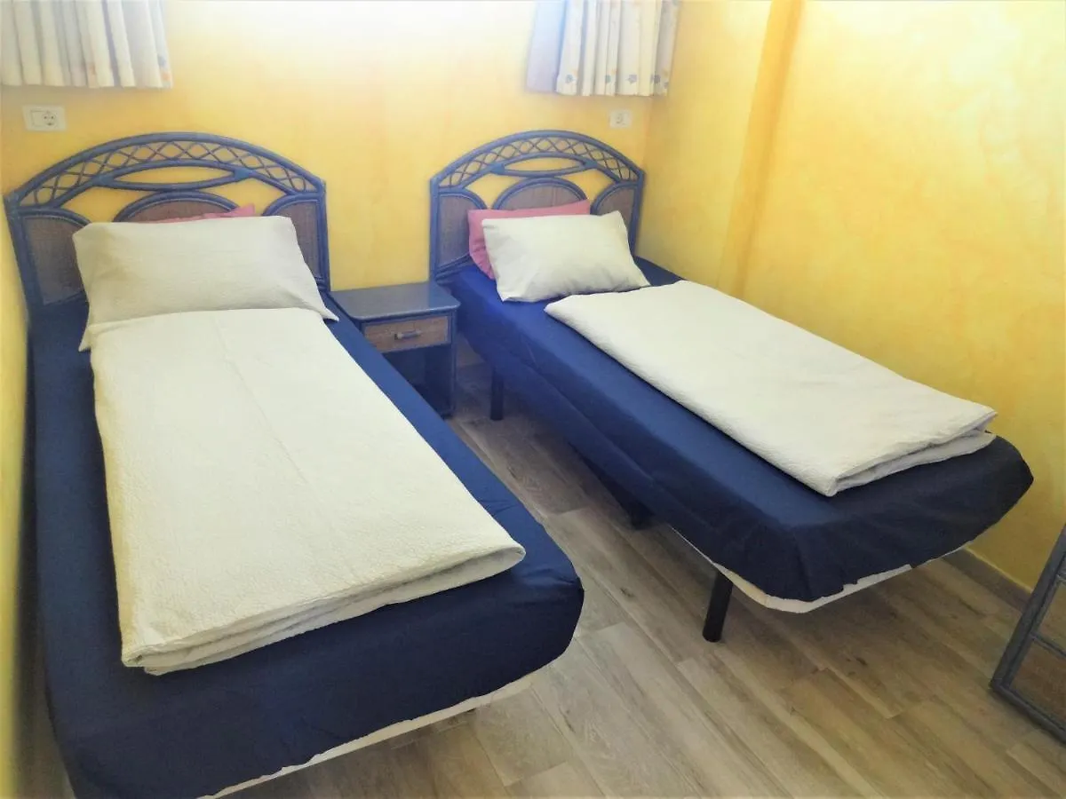 Apartment With A Large South-Facing Balcony, Sea View And Wifi In Las Americas Center Playa de las Américas